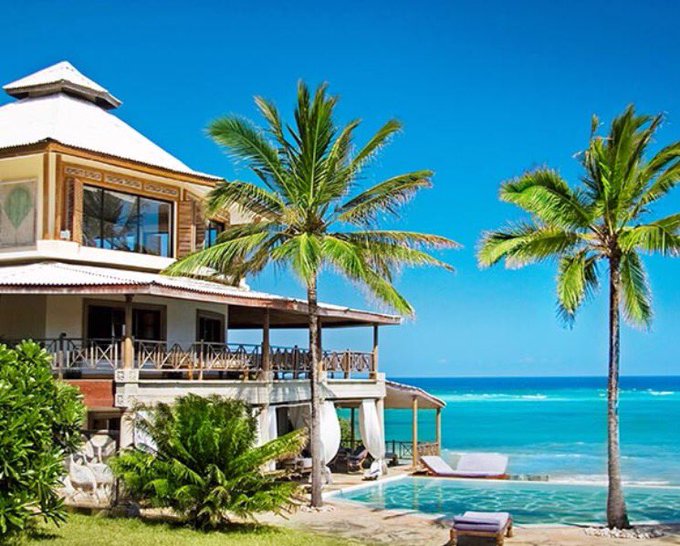 Sabby55426764's tweet photo. Enjoy exquisite luxury overlooking the Indian Ocean in the utmost privacy at  Alfajiri Villas.
To book:
✉marketing@favourwildlifesafaris.com
Call/Whatsapp: +254703299401

 #Villa  #beach  #Views  #beachlife  #TembeaKenya  #LuxuryTravel  #Kenya  #Africa

#Tanzania   Dar es Salaam https://t.co/eWsBcopXM4