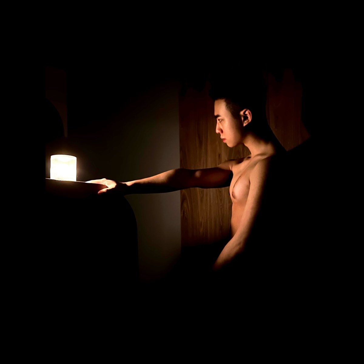 幻想一下
你跪喺我面前
我捉住嘅  係你嘅頭髮
今日嘅你⋯⋯有冇乖呢😏
Retweet for more
Instagram: josephc020628