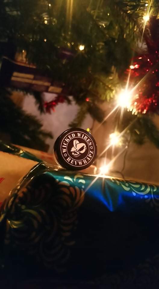 Last recommended posting date for 1st class signed for postage is Tuesday 21 December!
🌐wickedwires.co.uk
🔞You need to be of legal vaping age
#WickedWiresUk #Revwrapz #HandmadeCoils #VapeCoils #UkCraftedCoils #Vape #Vaper #UkVaper #Vaping #Rda #Rebuildable