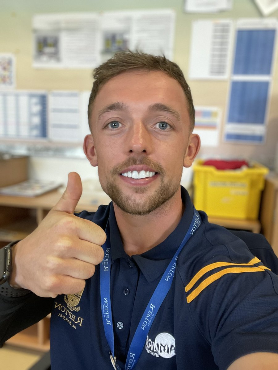 MrDoel_PE's tweet photo. Dubai term one ✅ 
What an experience it has been! Thoroughly enjoyed the new challenge. Now time for some well needed rest and catch up with the family + 🐶 
Can’t wait to see what 2022 has to bring 💪 https://t.co/Dm5HNI0wXk