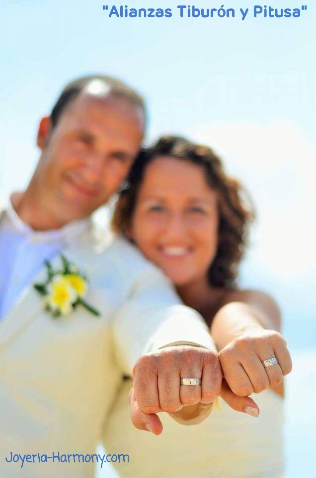 Orgullosos de formar parte del sello de otra historia de amor.
Alianzas "Tiburón y Pitusa"
<a href="/JoyeriaHarmony/">Joyería Harmony</a> #joyeriaharmony