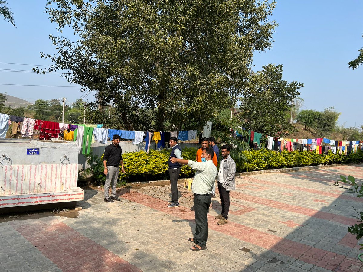 ટાઢી વીડી ગ્રામ પંચાયતના
 કાલખેતરા ગામે મનરેગા યોજના હેઠળ  કાળા ખેતરા પ્રાથમિક શાળામાં આગામી ચોમાસામાં વોટર રીચાર્જ કરવાના ભાગરૂપે જીઓ ટેગીંગ કરવામાં આવ્યું