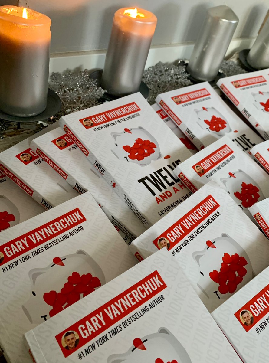 linschki305's tweet photo. For all European based who are interested in #12andahalfbook by @garyvee: I'm giving away 20 copies as a Christmas gift 🎁 📚#Kindness #bookgames #veefriends @12andahalfbook https://t.co/i44rlKarc9