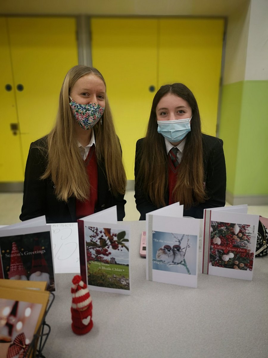 FrauFinn's tweet photo. TY's selling their hearts out in the R building, please come along and spend some euros locally @ClaregalwayColl @CBCTransitionYr https://t.co/qlPC0kFvG1