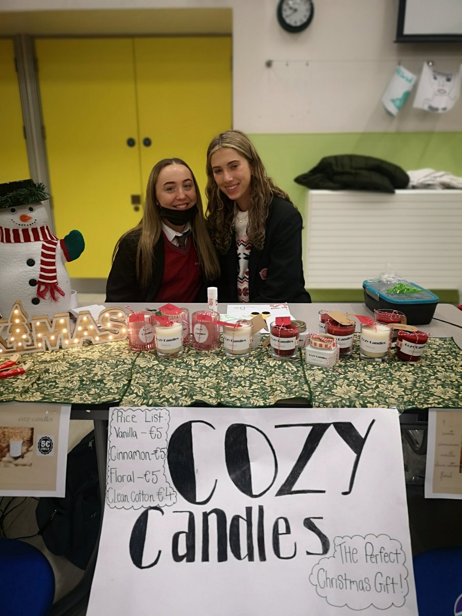 FrauFinn's tweet photo. TY's selling their hearts out in the R building, please come along and spend some euros locally @ClaregalwayColl @CBCTransitionYr https://t.co/qlPC0kFvG1