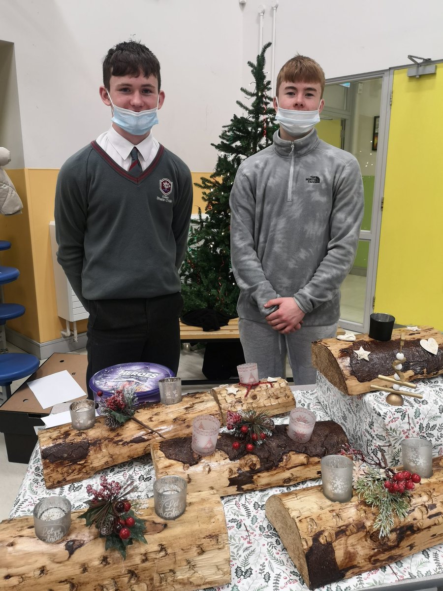 FrauFinn's tweet photo. Some excellent Christmas gift ideas at the TY Trade Fair @ClaregalwayColl @CBCTransitionYr https://t.co/EixX0wDoWp