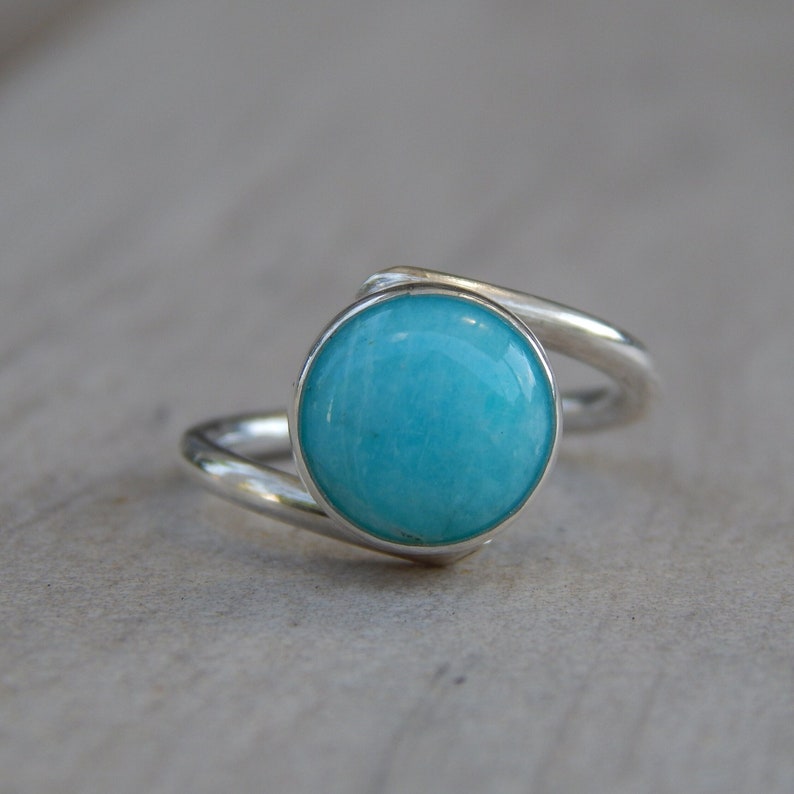 AmazingGems1's tweet photo. #amazonitering #gemstonering #jewellery https://t.co/evaxbecb1B