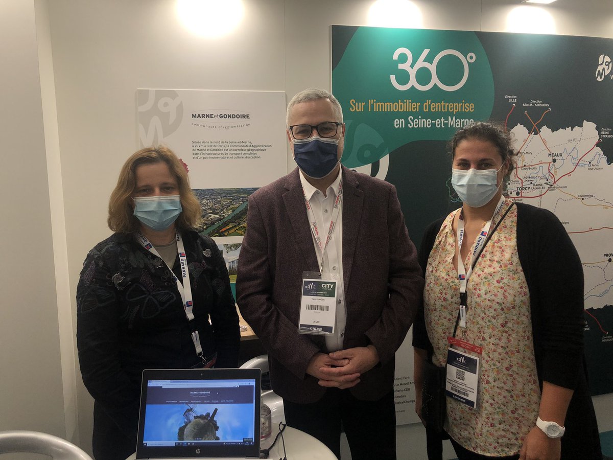 yannduboscBussy's tweet photo. Présentation de l’ingénierie territoriale du #GS14 #SimoneVeil, échange avec les agents de @MarneetGondoire autour des projets structurants https://t.co/C0Ntrqw3Rx