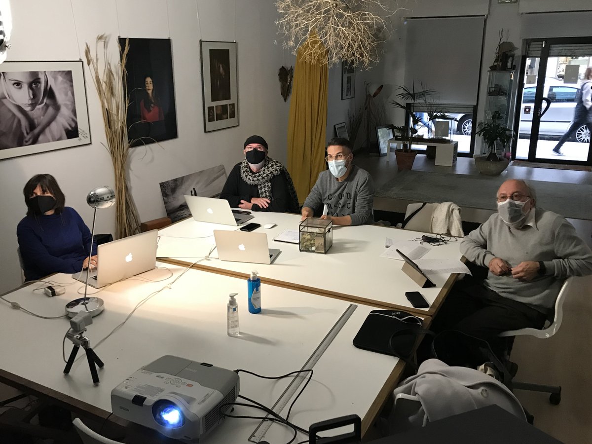 Hai 1 mes o xurado da 9ª edición do Premio Galicia de Fotografía Contemporánea designou gañador o ensaio ESTRUTURAS DE FUSIÓN de Lois Cid. Hoxe estamos xa a producir as pezas para a exposición que inauguraremos o 20 deste mes no Pazo de San Marcos da <a href="/RedeMuseistica/">Rede Museística Provincial de Lugo</a> #Lugo [1/2]