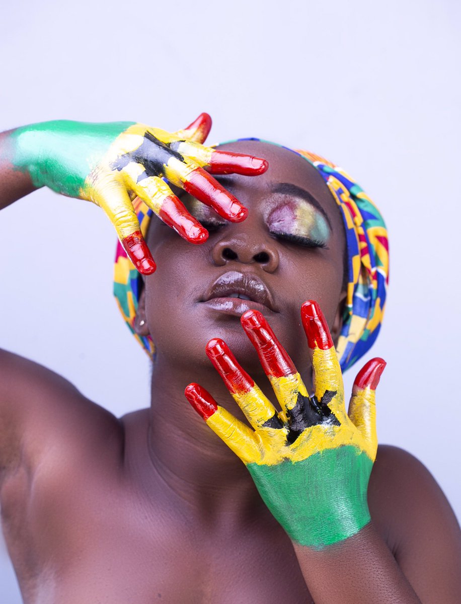 gal_efya's tweet photo. Black model 
Mua: @gal_efya 
P.C.: @donneypurestudios
I love Ghana 
#modelgh #Blackqueens #melaninpoppin #africanqueen #modeling #Ghana https://t.co/2jCibW4AYL
