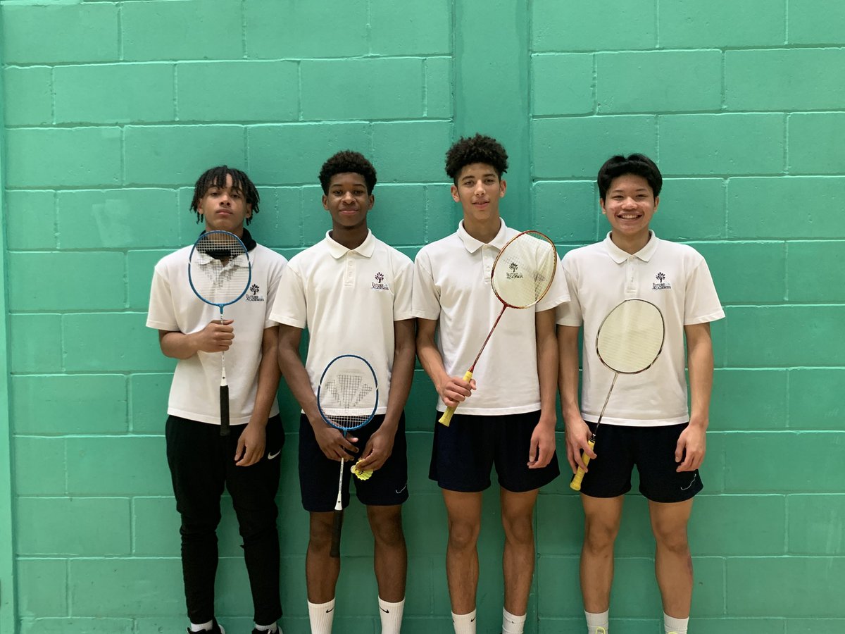 U16 boys in action today representing Dacorum District in the county badminton finals. <a href="/AcademyLaureate/">Laureate Academy</a> @DSSN42