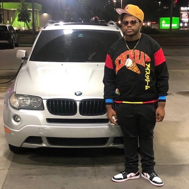 Ten4Chauncy's tweet photo. If they surprised that I’m still doin me I kno they can’t be doin they thing https://t.co/gxcl7Voi2n