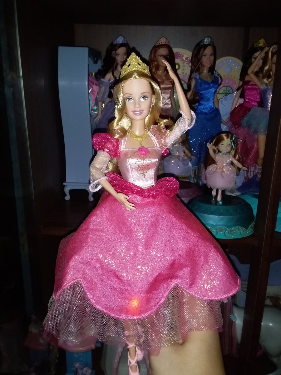 RAFA_byRihandi's tweet photo. ❤❤❤ @Barbie in the #12dancingprincesses https://t.co/1TPhaP6vXr