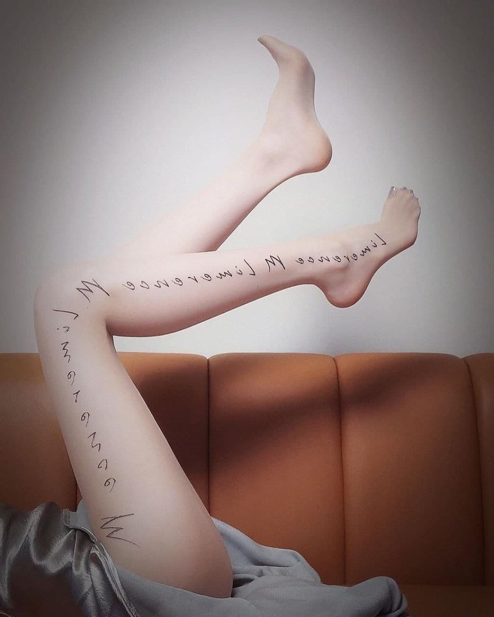 Han8Gia's tweet photo. đùi đẹp , chân dài , a k chịu đc r đúng k https://t.co/xgr7f84KqF