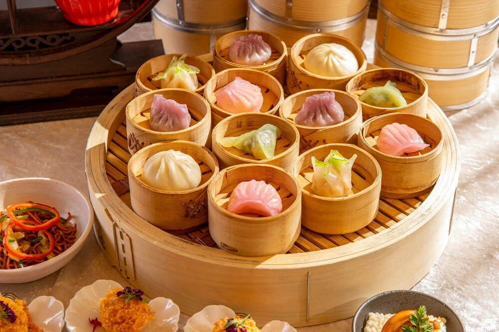 熱々の点心が食べ放題！ヒルトン東京にて、チャイニーズアフタヌーンティー「シノワ・ルージュ」が開催！