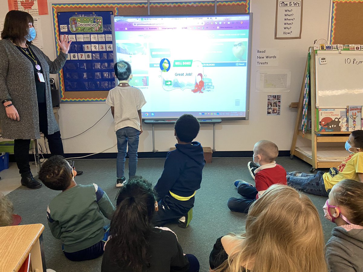 Gr. 1s in Ms.Kelley’s class are doing a great job flying the gift drone in the Grinch coding game. They started learning about coding on the gym floor! <a href="/mskelley2222/">Kimberley Kelley</a> <a href="/lordelginlions/">Lord Elgin</a> #HourOfCode