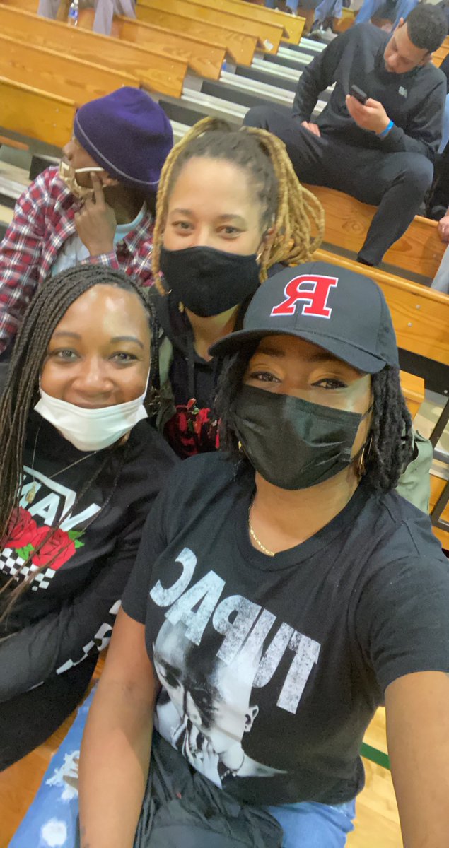 NikitaLaShaye3's tweet image. If I’m not on the sideline dressed up….I’m still on the sideline supporting the game I love! I won’t allow you to mistreat the game. I will help you understand your role within the game #COACHWARREN