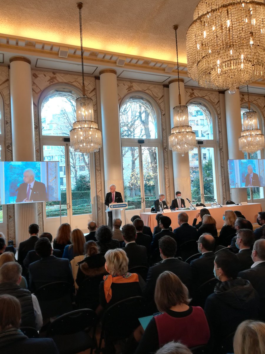 Félicitations à <a href="/d_restino/">Dominique Restino</a> élu président de la <a href="/CCI_Paris_IdF/">CCI Paris IdF</a>