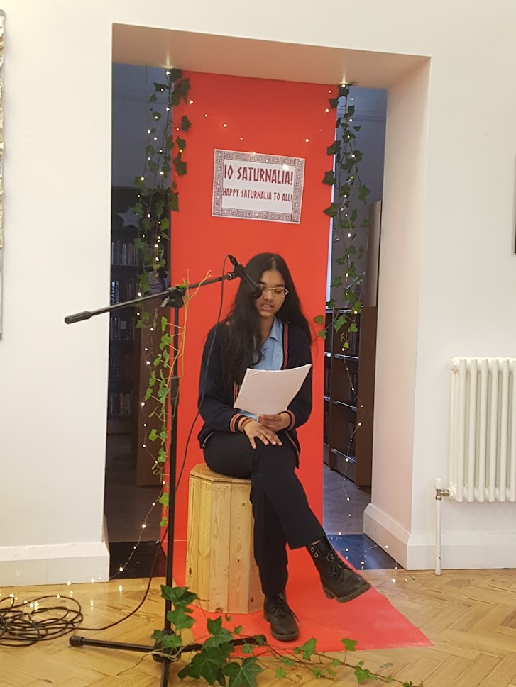 LibraryHbs's tweet image. Classics Week @LibraryHbs
&quot;Tales from the Gods&quot; - Myth retelling by our brilliant Creative Writers. 
Vishali, Nandita, Praanvi: Icarus;
Riya: Bellerophon and Pegasus;
Faizah: Midas and the Golden Touch;
Sofia: How Athens became Athens.
Io Saturnalia! 
@ClassicsHbs