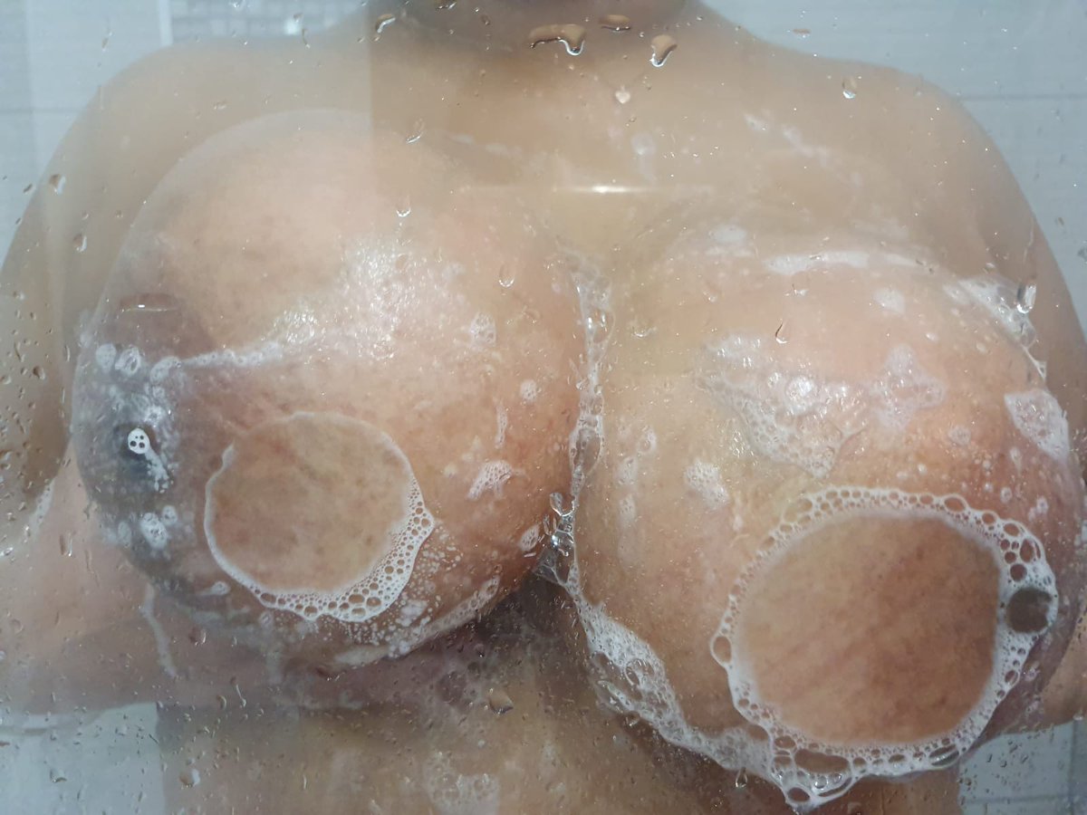 MrskMra's tweet photo. Some big #soapytits to feast your eyes over 😍
#sexywife #bigtits #bigboobs #bigbreasts #Indianwife #ukcouple #hotwife #38E #sexyboobs #sexybreasts #sexytits #wettits #showergirl #wetboobs #soapy https://t.co/USx68Dka8x