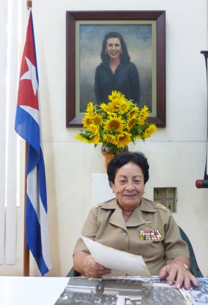 MinfarC's tweet photo. #FarCuba felicita en su cumpleaños a la general de brigada Delsa Esther Puebla Viltre (Teté), heroína de la República de Cuba, combatiente del Ejército Rebelde.
Fiel, modesta y valiente, ejemplo a imitar.
#CubaViveEnSuHistoria https://t.co/5dsEYpZDwo