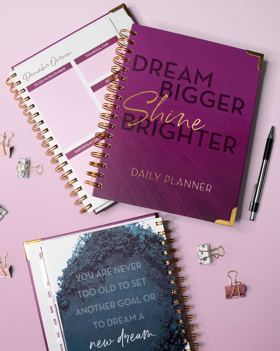 Start 2022 off right! The Makeup Geek Daily Planner is perfect for setting goals, accomplishing tasks, and making your dreams come true. This 12-month undated planner was designed for Daily, Weekly, and Monthly Planning. 

Shop Now: 

#makeupgeek #newyear #planner #2022planner