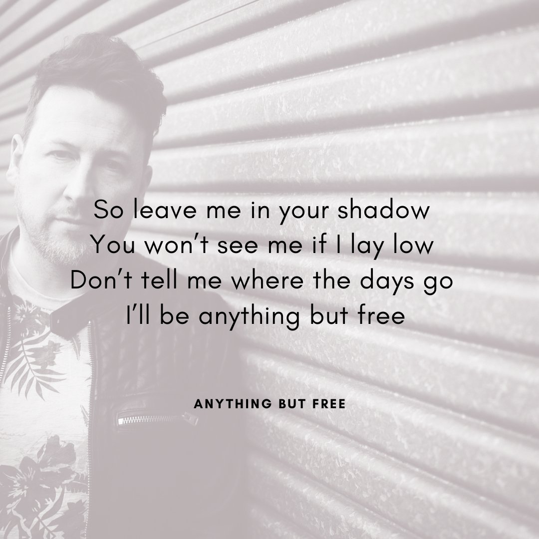 As well as writing my own music, I'm very proud to be the keyboard player for @leosayerofficial, @paulyoungparlez, <a href="/the_overtones/">The Overtones</a> and many other great artists. 

#SessionMusican #Keys #piano #pianist #studiomusician #touring #withtheband #loveoflive #ontour #tour #tourlife