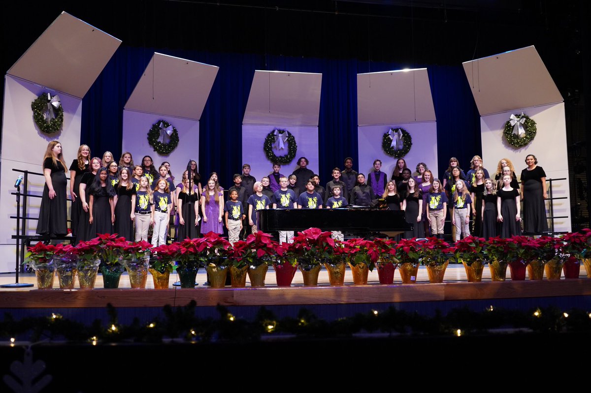 steamgddschoir's tweet photo. Congratulations on a wonderful winter concert! The link to the concert recording will be sent out soon.
#steamrealmchoirs #steamlearns #realmrocks #burlesonisdfinearts #itstartsinthearts https://t.co/B6WMuiZL3f