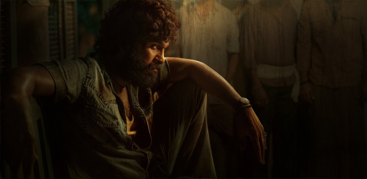 MythriOfficial's tweet photo. Pushpa
Pushpa Raj
Nee yavva
#ThaggedheLe
💥💥💥💥 https://t.co/0JPpgsfBzd