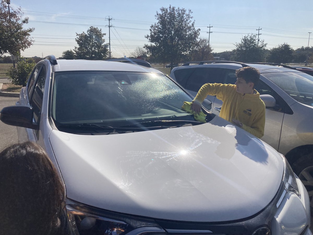Rutkowski/Westfall (@5thgradecoyotes) on Twitter photo We CLEARLY have some of the best teachers <a href="/NISDKuentz/">Kuentz Elementary</a> , so our 5th graders didn’t mind spending a few minutes offering their best windshield cleaning services. Hey <a href="/washtub/">The Wash Tub</a> , y’all hiring?! We CLEARLY have some of the best teachers <a href="/NISDKuentz/">Kuentz Elementary</a> , so our 5th graders didn’t mind spending a few minutes offering their best windshield cleaning services. Hey <a href="/washtub/">The Wash Tub</a> , y’all hiring?!
