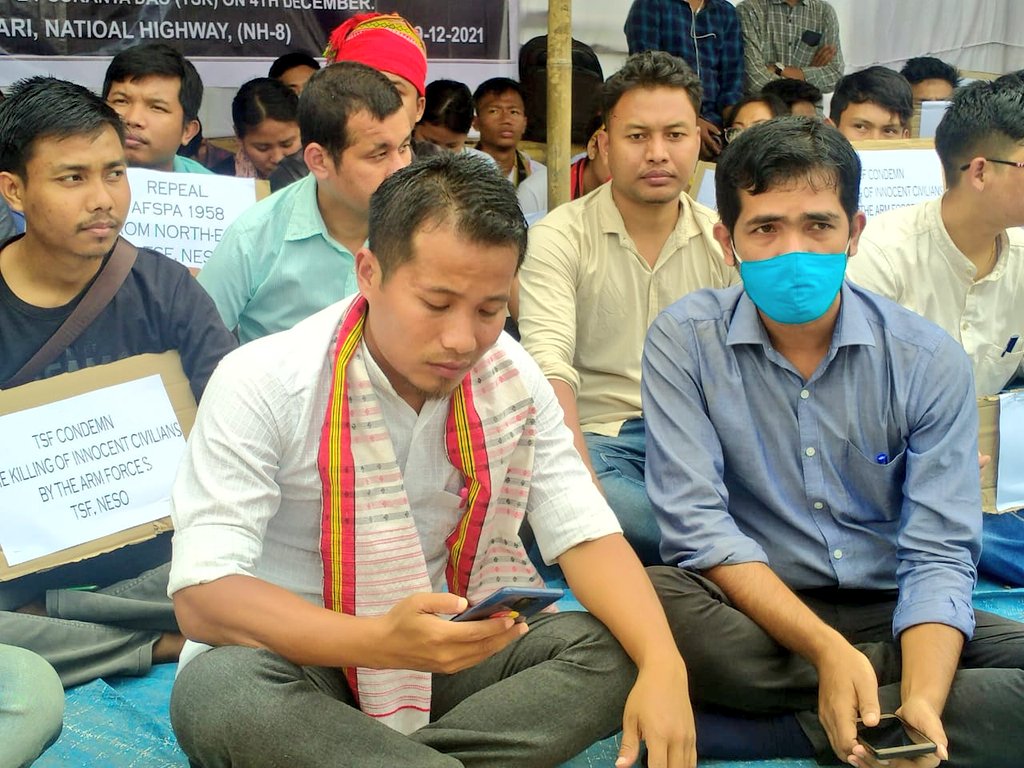 SjeetTripura's tweet photo. #RepealAFSPA: #Tripura stands in solidarity with the people of #Nagaland Twipra Student's Federation organised a sit-in demonstration under the aegis of #NESO to protest against and condemn the mass killing of #Naga civilians. And the Killing of two TSR jawans of Tripura https://t.co/9ddB0l0GT7