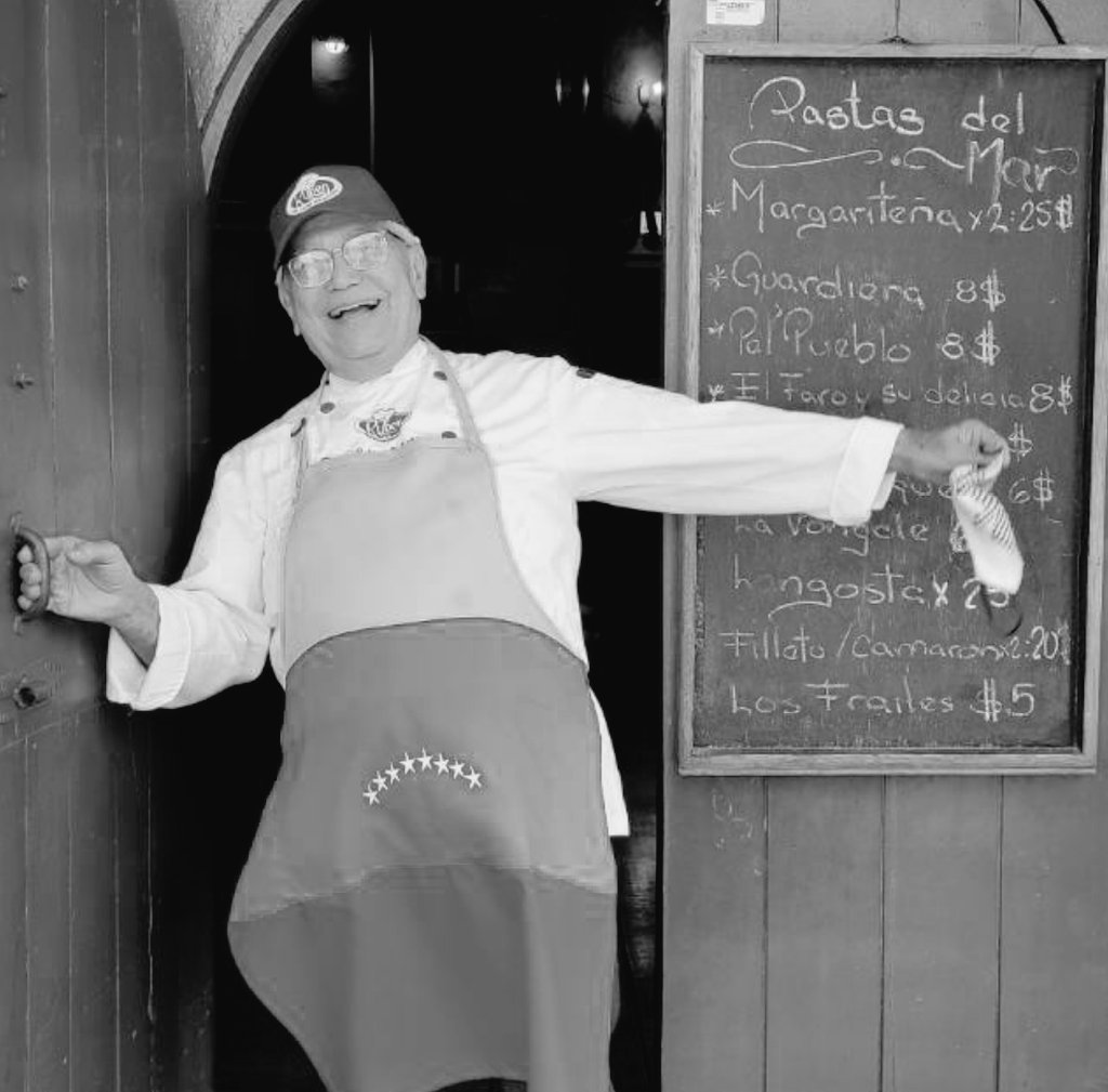 #DUELO  #BajoLaLupa se une al duelo de todo el estado #NvaEsparta por la dolorosa partida de nuestro padre, amigo y amado Rubén Santiago. Baluarte innegable de la cultura culinaria neoespartana, Tenedor de Oro nacional e invaluable icono de la insularidad. Paz a su Alma #09Dic