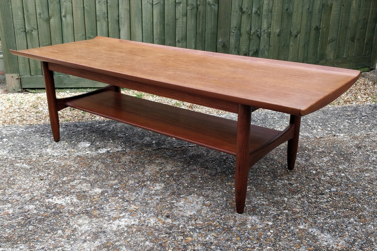 💫 CURRENTLY AVAILABLE💫 on our Etsy store is this glorious vintage danish teak mid century 1960s long coffee table by Finn Juhl for France &amp; Søn (later CADO).

#scandinavian #finnjuhl #danish #scandi #teak #midcentury #vintage #coffee #coffeetable #cado #poulcadovius
