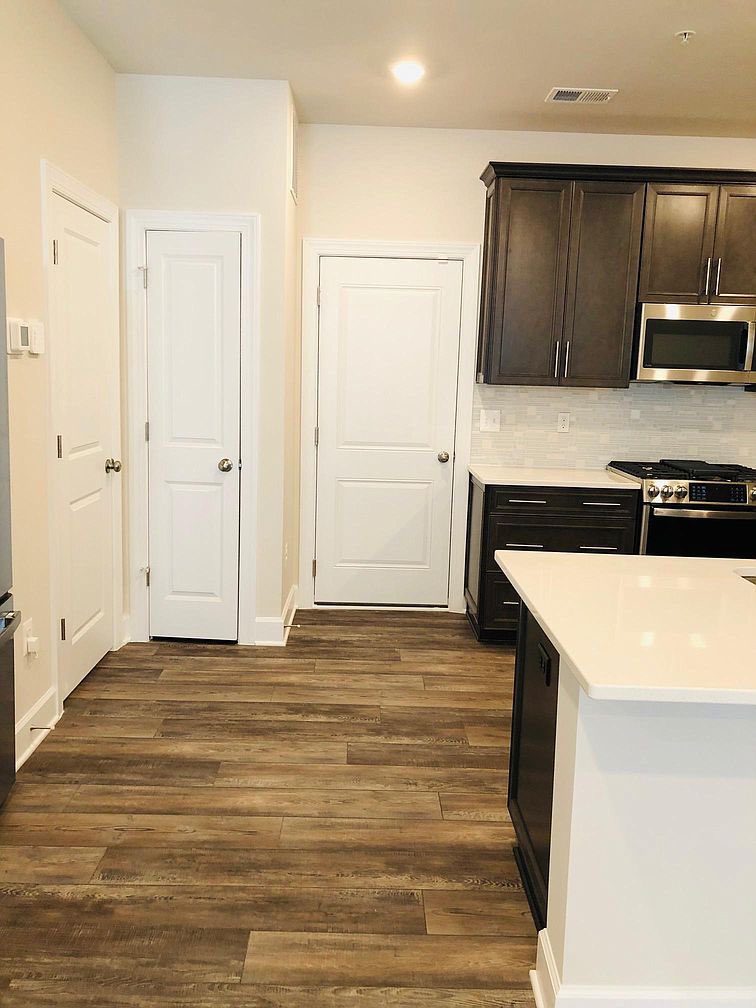 ohthatsbigpoppa's tweet photo. ๐จ๐จ Thereโs never been a mountain I couldnโt climb, Iโve been good to people, paid my dues, stayed focused, and been on my grind. Today, on this day I purchased my first property! **New Construction** 3 bedroom | 2.5 Bathrooms 2,500sq โผ๏ธ#Blessed #HighFavored #ThankYouLord https://t.co/EN7jEjQfTG