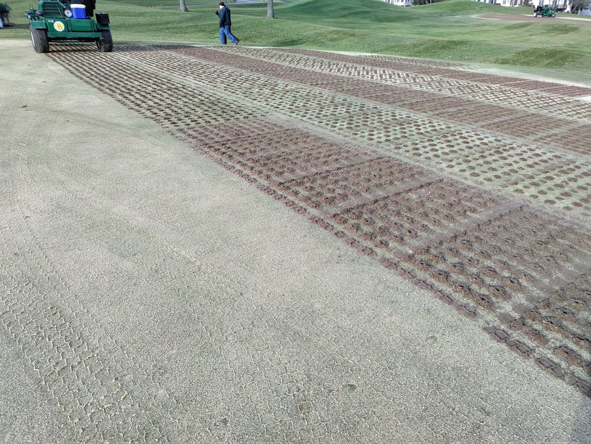 NJNGREENS's tweet photo. On the @AhooksHooks program. 18 inch depth. Thanks @DoubleD_Turf you will need new bits after this project! #Fastandfirm https://t.co/qBGOxnptjl
