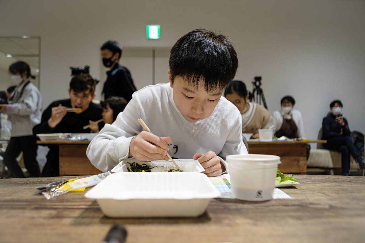 gakuschool's tweet image. 11/28の #agriclass 第2回
今回のテーマは「食肉とCO2」

内容ぎっしりのため、3部に分けて授業の様子をお届け🥩

①学：食肉が持つ文化や環境負荷について by NEXTMEATS
②学：宇宙からみる地球の現状や世界の動向について by JAXA
③食：シェフの解説付き👨‍🍳「代替肉ランチ」を実食！

👇まずは①から