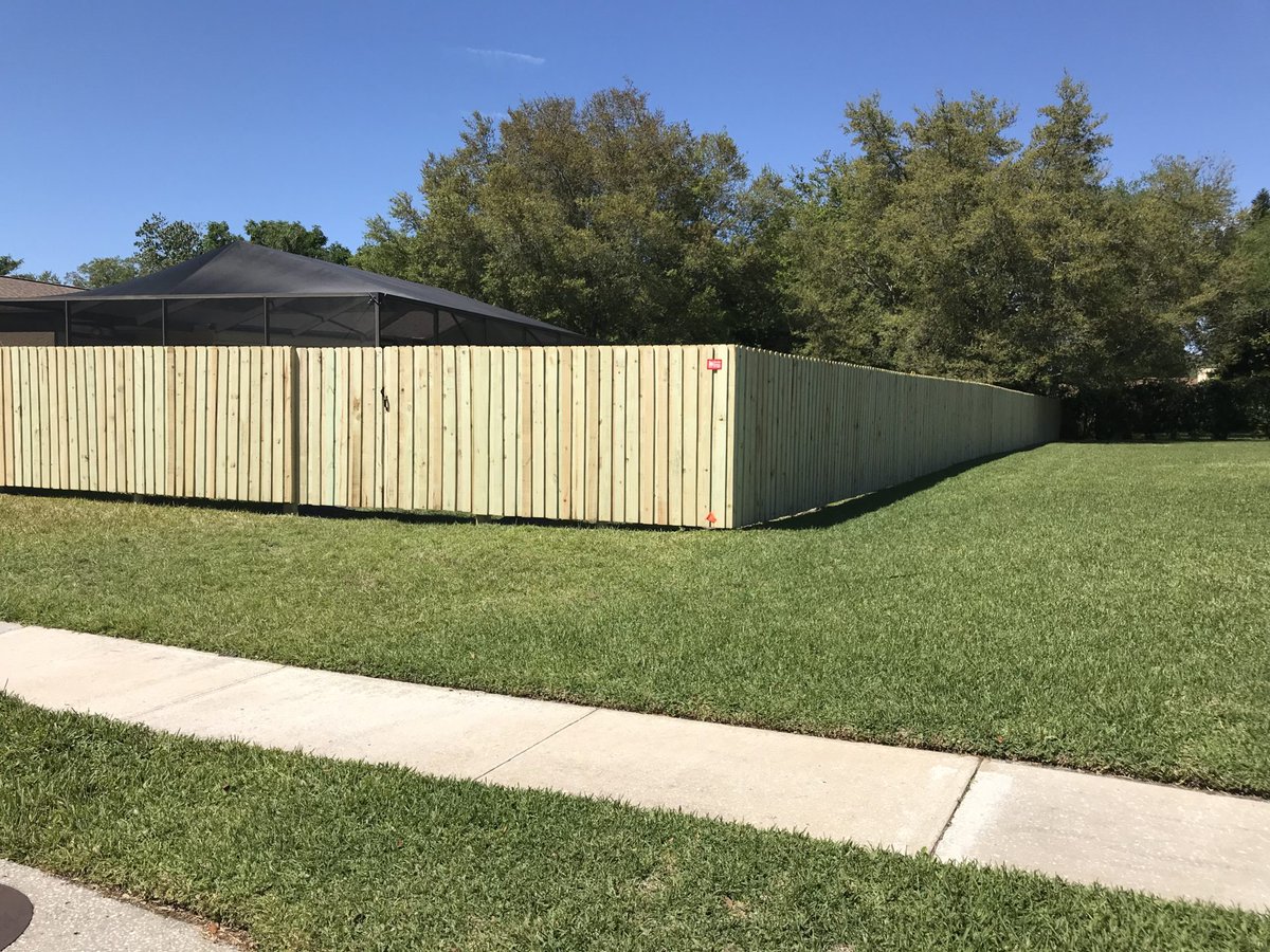 FenceTampa's tweet photo. We offer many different fencing options to fit your style! 🏠 https://t.co/NWpLrhqi2Z