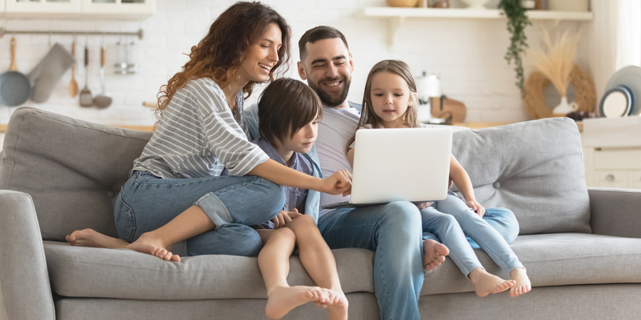 QuickSaveFuels's tweet image. Put cold in its place by closing the doors of any unused rooms of your house. Shutting internal doors prevents cold air from circulating through the rest of your house while containing heat in the rooms you are using, keeping things warm and cozy.

#savings #QuickSaveFuels