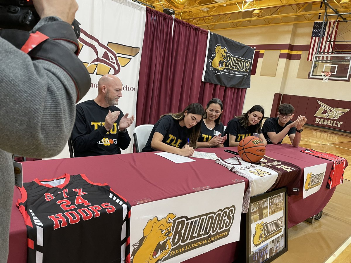 Norma Peña (Coach P) 🫶 tweet media