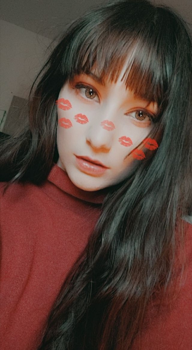 PuffyBloom's tweet photo. Is it just me or is it cold?
#gamergirl #cute https://t.co/DXviSKOEfI