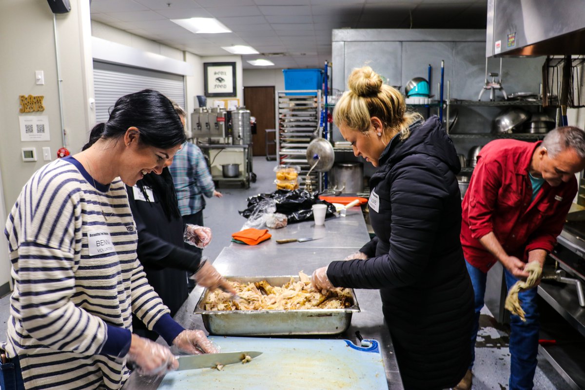 reederconst's tweet photo. This Christmas, we joined forces with Beautiful Feet Ministries to help serve both the physical & spiritual needs of the poor and homeless in Fort Worth. What a fulfilling experience it was to help create a stronger community! #BuildingOnPurpose https://t.co/zRK5DDts7K