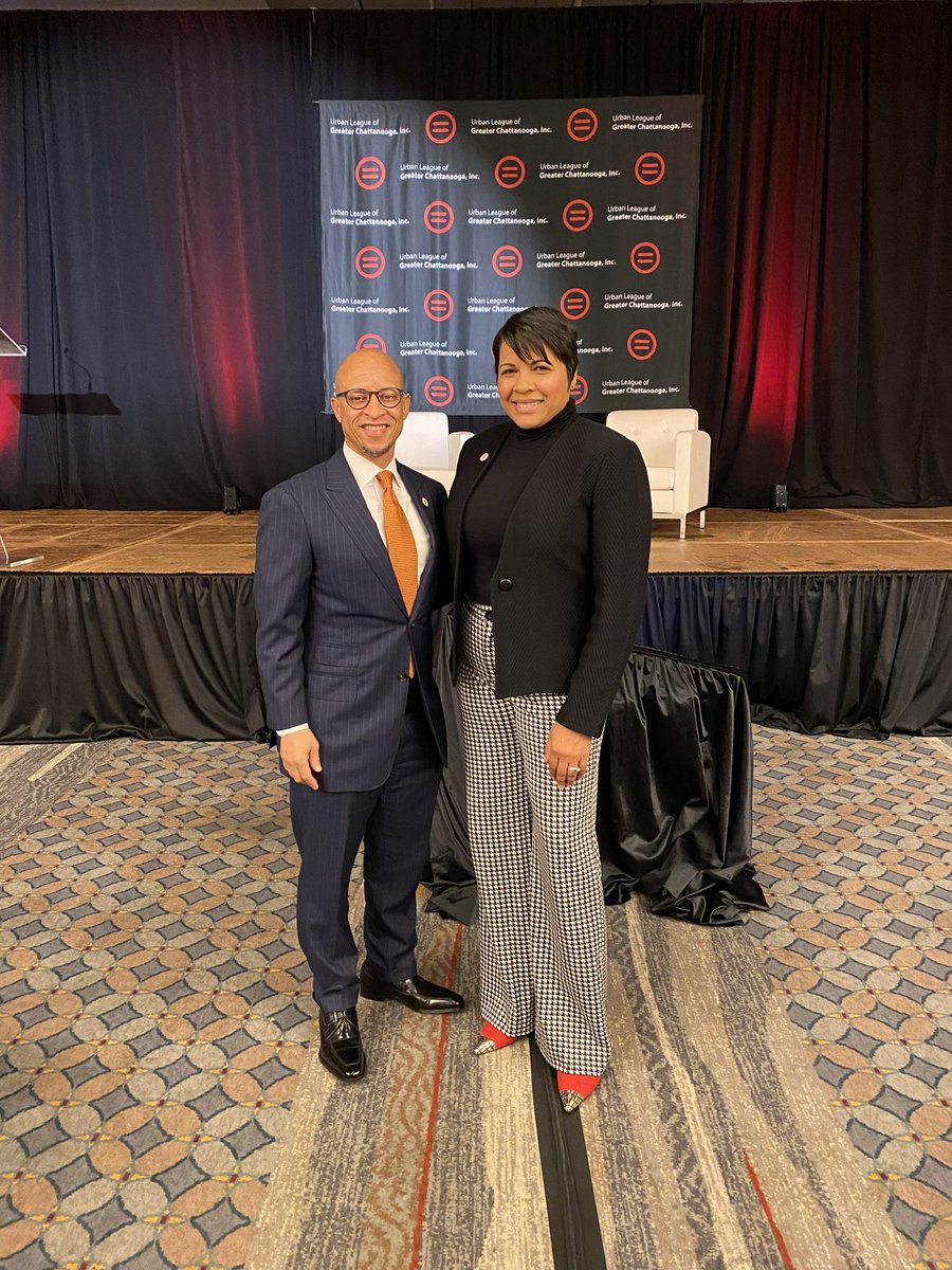 UrbanLeagueCHA's tweet photo. It was an honor to have @mcdaniel3T  President and CEO of @ULCC704 as a speaker during our EOD event! https://t.co/DjQDf6RC98