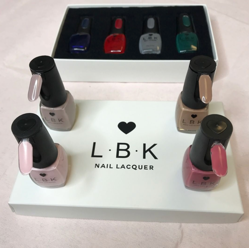 Get beautiful gel-effect without the heat lamp. It's vegan friendly, 100% cruelty-free, and 7-Free (free of 7 of the most toxic chemicals typically found in nail polish). 😍
Available at <a href="/Walgreens/">Walgreens</a> and <a href="/Walmart/">Walmart</a>! bit.ly/3EJlrNS

#nails #beauty #shopping #nailart #holidays