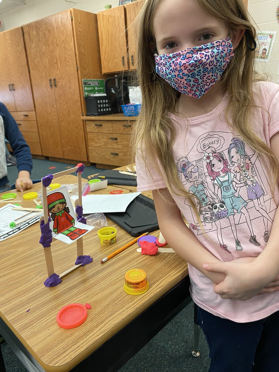 arielsandvik1's tweet photo. Holiday STEM rotations today! They did a great job planning a design, testing out and revising their designs, and reflecting on how the process went! #MakeADifference https://t.co/Jfq9RU1khL