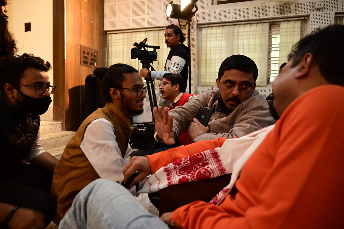 aboyobbhuyan's tweet photo. #TruthConclave: Our sincere gratitude to our eminent journalists of Assam. CEM News Live, @ZarirHussains; Deputy Editor Amar Axom, Gautam Sharma; Exe. Editor DY365, @daskumud; Editor @time8news Ritushmin Sarma & Exe. Editor Time8, Jyotideep Baishya; @thetruthin https://t.co/W37ZFYIG5B