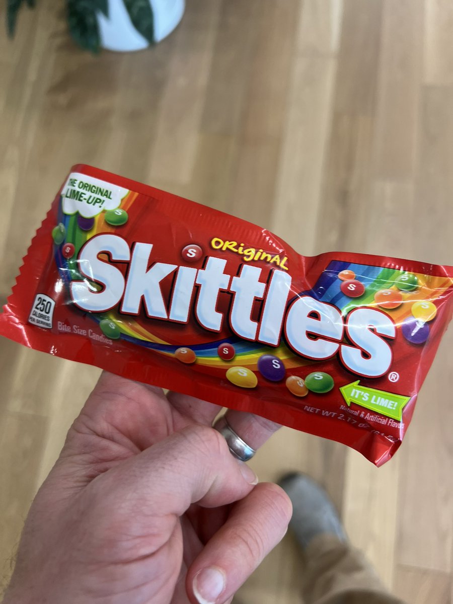 alexfalconrt's tweet photo. To the victor go the spoils. It was an 8 year battle. Lime has arrived. 
#limeisback
@skittles
#america https://t.co/G2ytOrY0R4