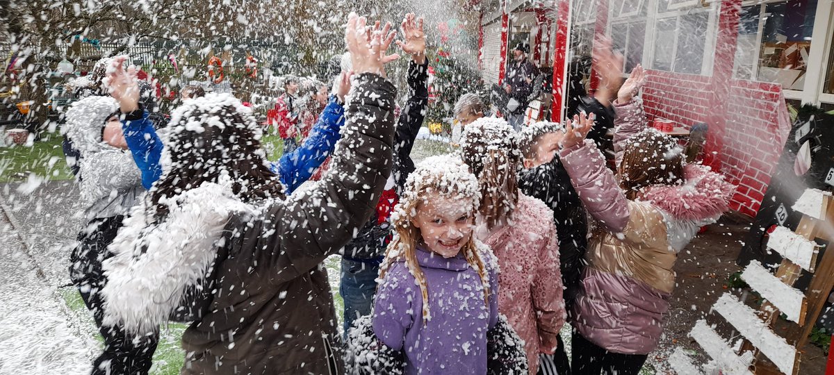 CraigfelenP's tweet photo. Guess what? It even snowed this afternoon! #cfp45 https://t.co/RyIjkvCk4a