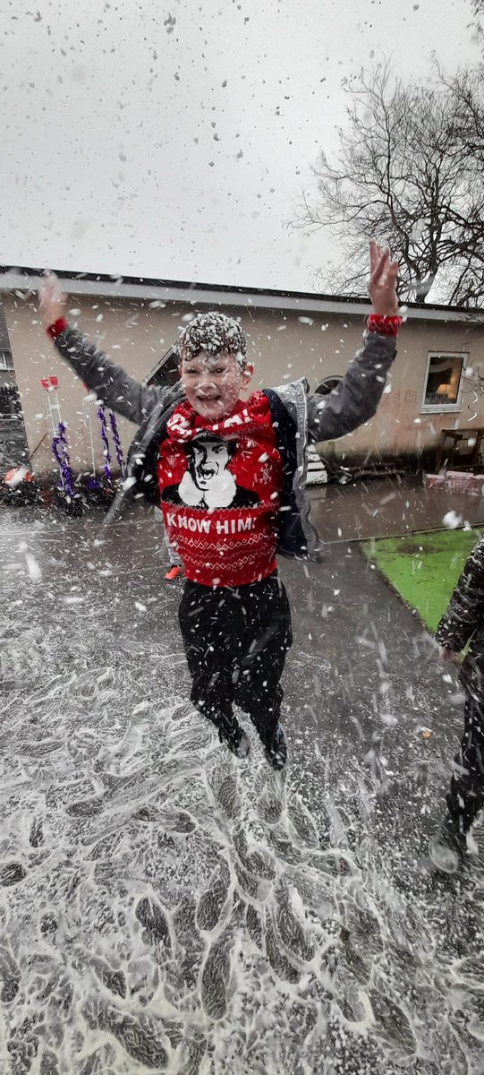 CraigfelenP's tweet photo. Guess what? It even snowed this afternoon! #cfp45 https://t.co/RyIjkvCk4a