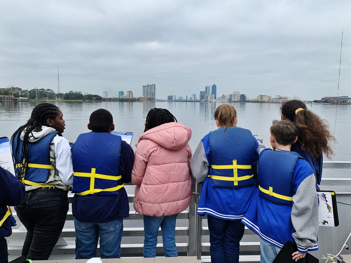 SJRiverkeeper's tweet photo. Are you smarter than a fifth grader? Today we welcomed 5th graders from @ctkjax on board the River Taxi. This class won a River Exploration boat trip through our student-driven #RiverFriendly competition - and they sure know a lot about our #StJohnsRiver! 🔬💯 https://t.co/qSWaNYDu1x