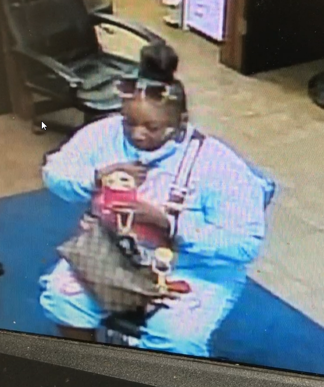 sppdmn's tweet photo. If you know who this is, please call 651-266-5650. 
Thank you, Saint Paul. https://t.co/OiXH1lEwVh